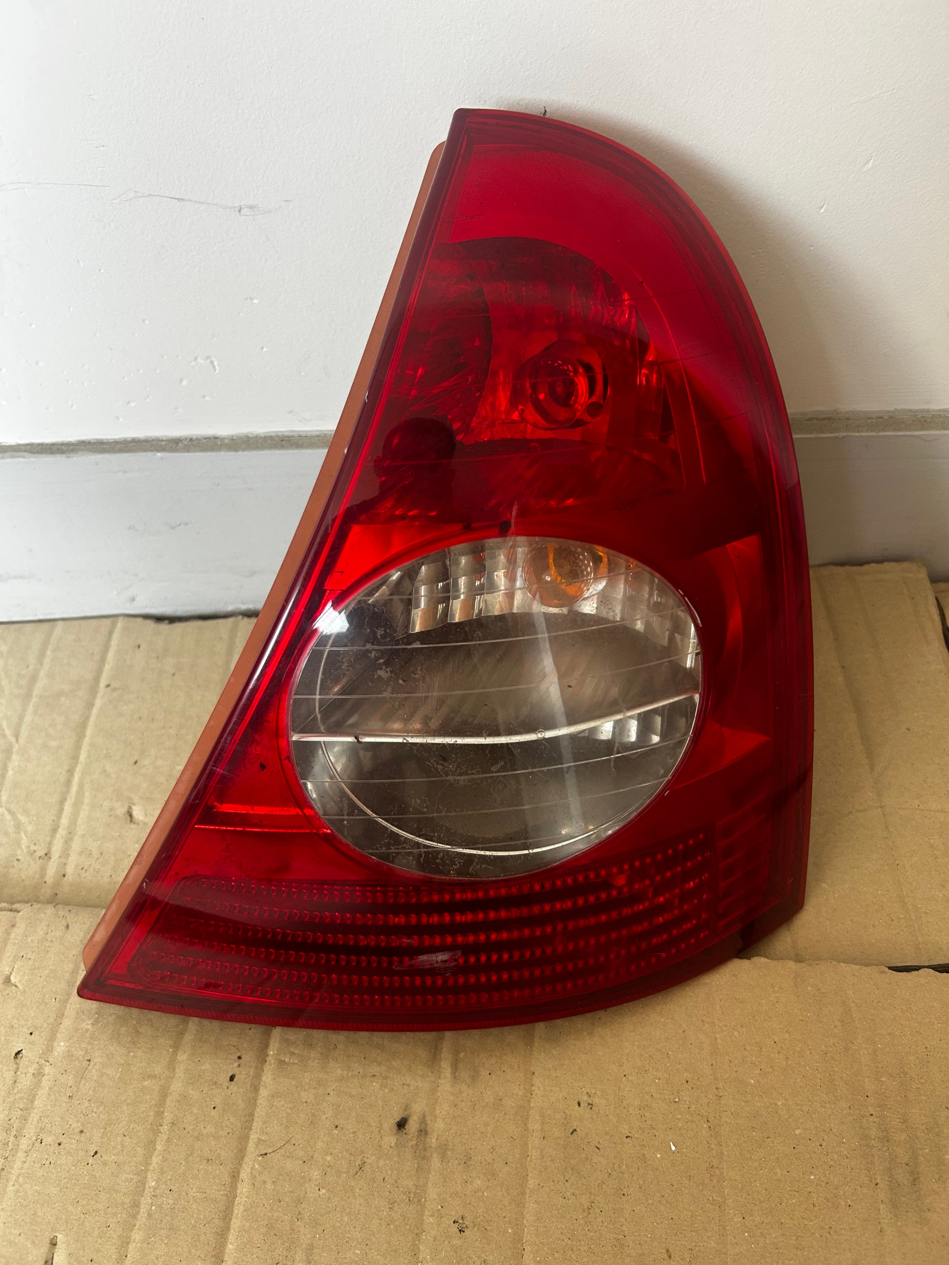 Feux de Clio2 ARD